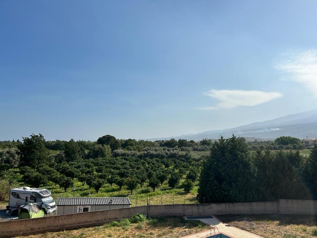 Nina Apartament Giardini Naxos Con Posto Auto 外观 照片