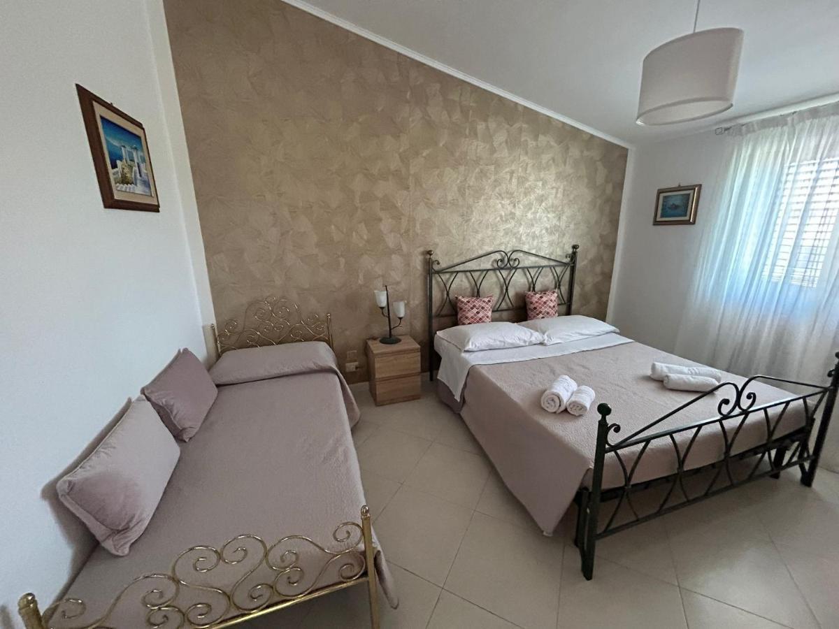 Nina Apartament Giardini Naxos Con Posto Auto 外观 照片